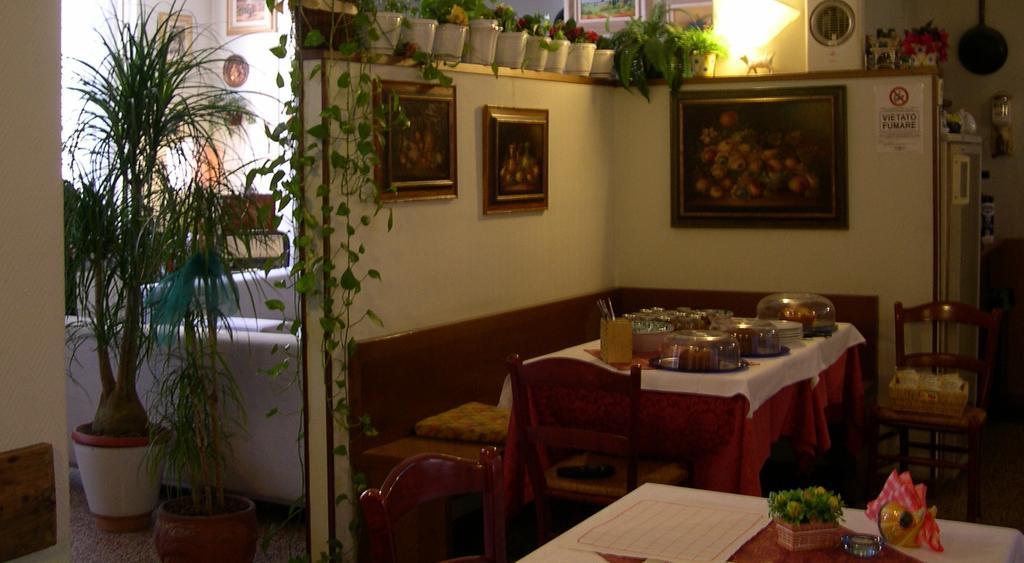 Albergo Le Rose Pistoia Extérieur photo